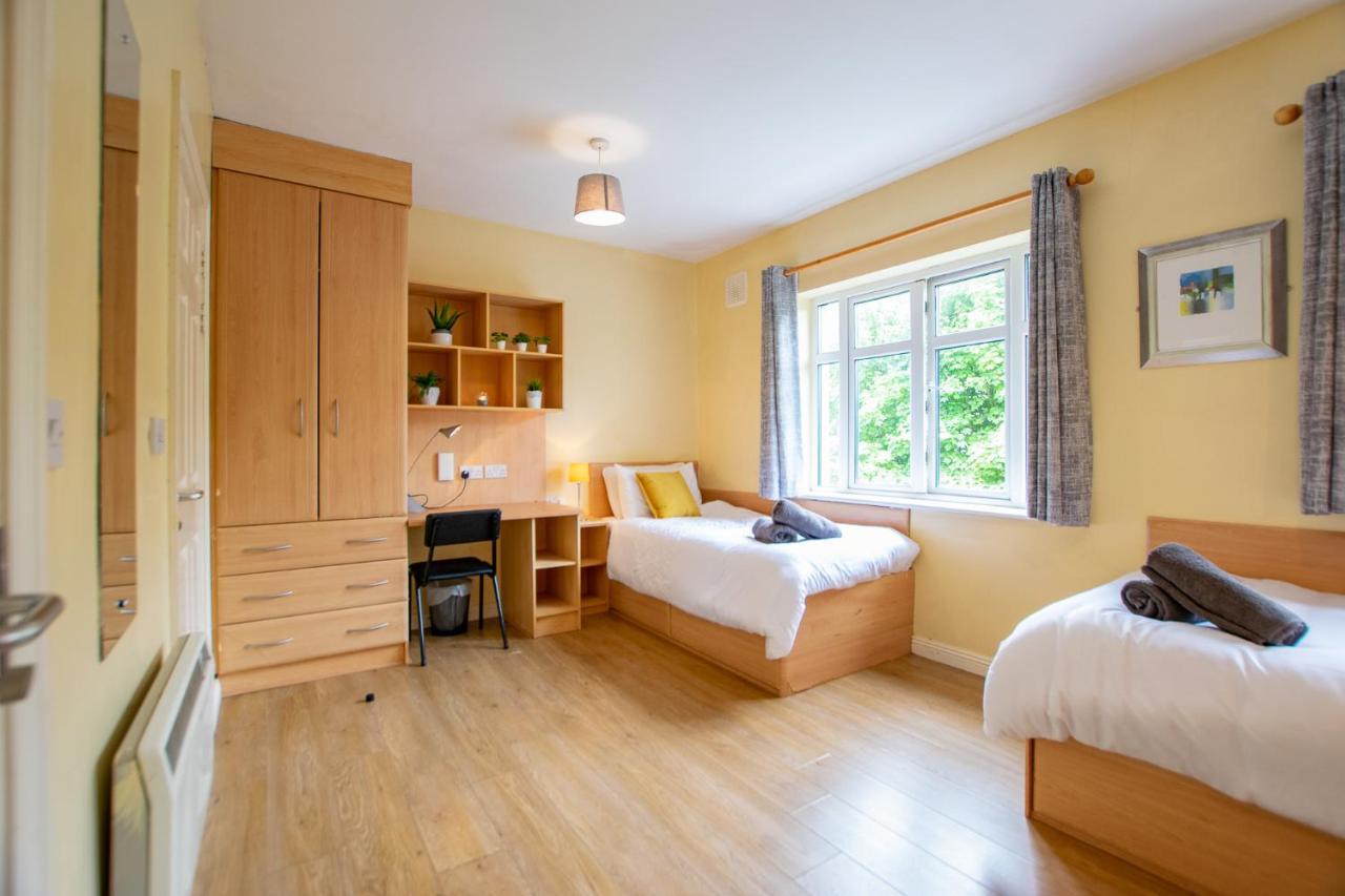 126 - Gort Na Coiribe 4 Bedroom Duplex, By Shortstays Голвей Екстер'єр фото